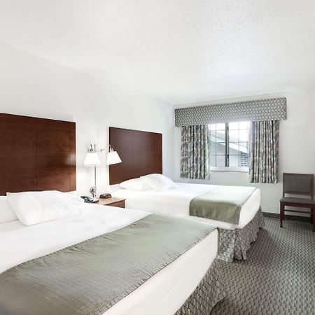 Days Inn By Wyndham Carroll Bagian luar foto