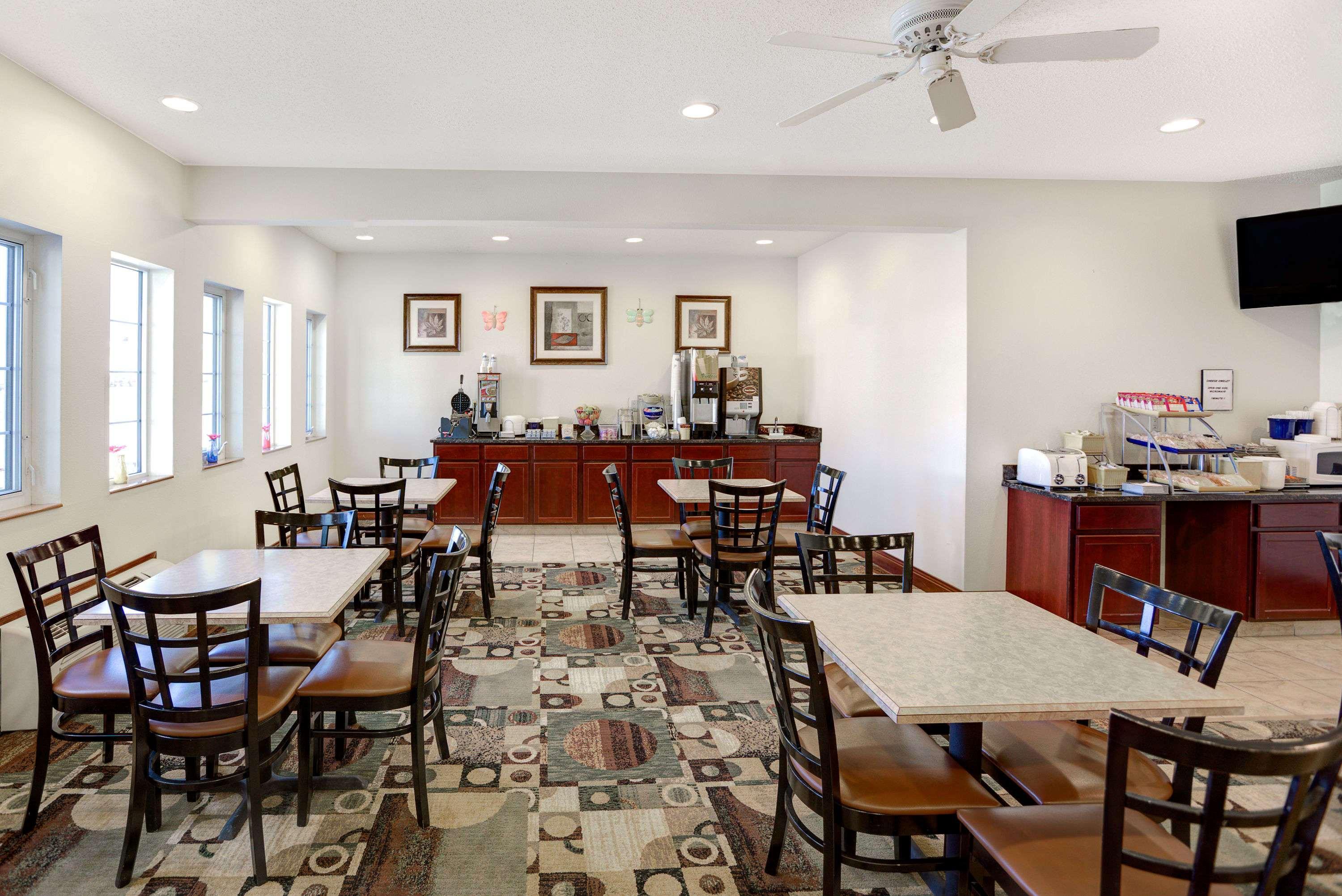 Days Inn By Wyndham Carroll Bagian luar foto